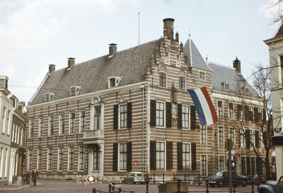 22083 Gezicht op het Paushuize (Kromme Nieuwegracht 49) te Utrecht.